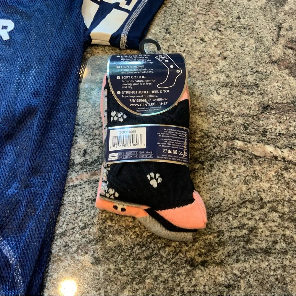 Dog Bundle, Jets Bandana. Blue Dog Jersey, Dog/cat socks set of 3, 4 Bandana’s